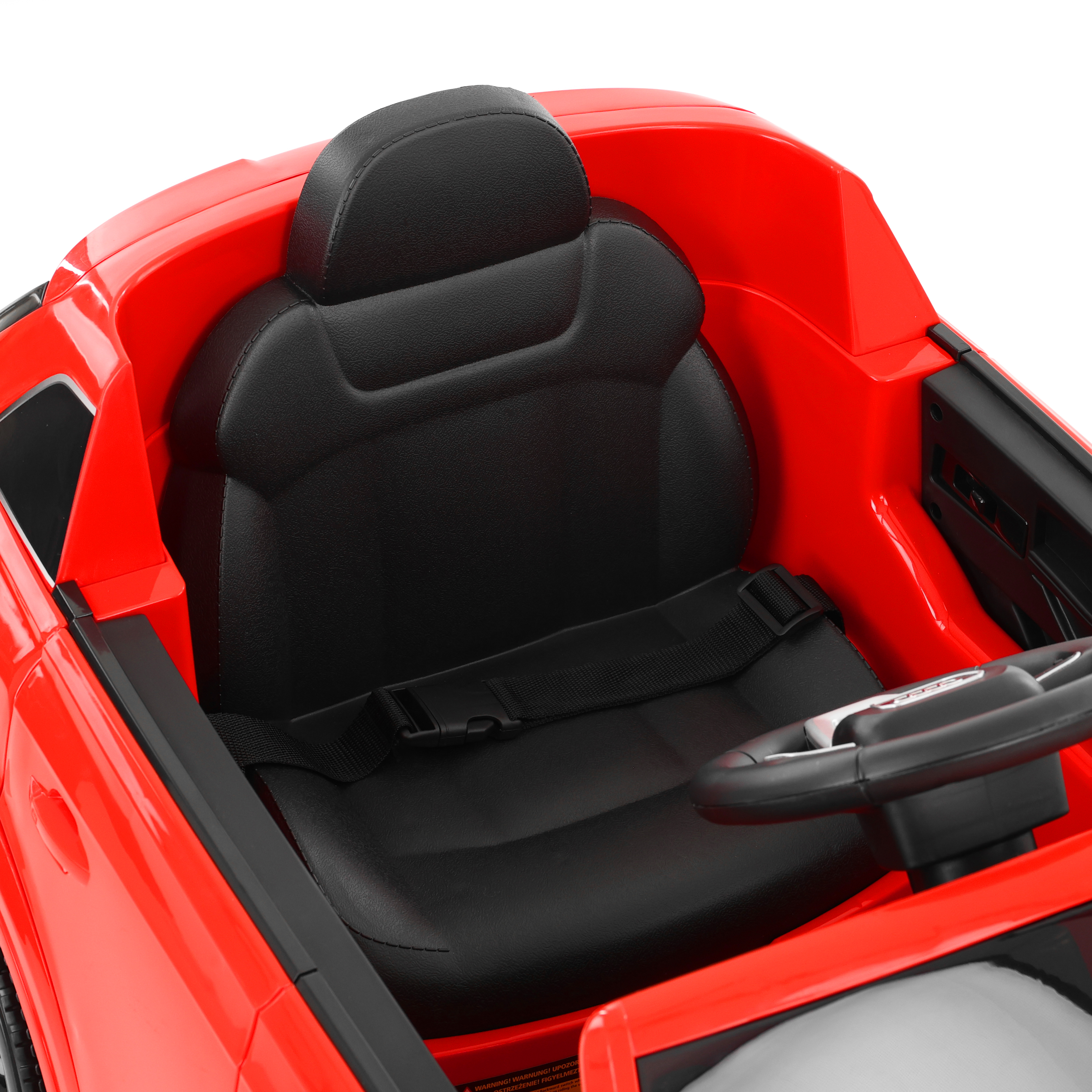 Kinderauto HECHT Q7: Cockpit mit Lenkrad und beleuchtetem Armaturenbrett (Dieses Bild wurde mit Hilfe von KI generiert.)
