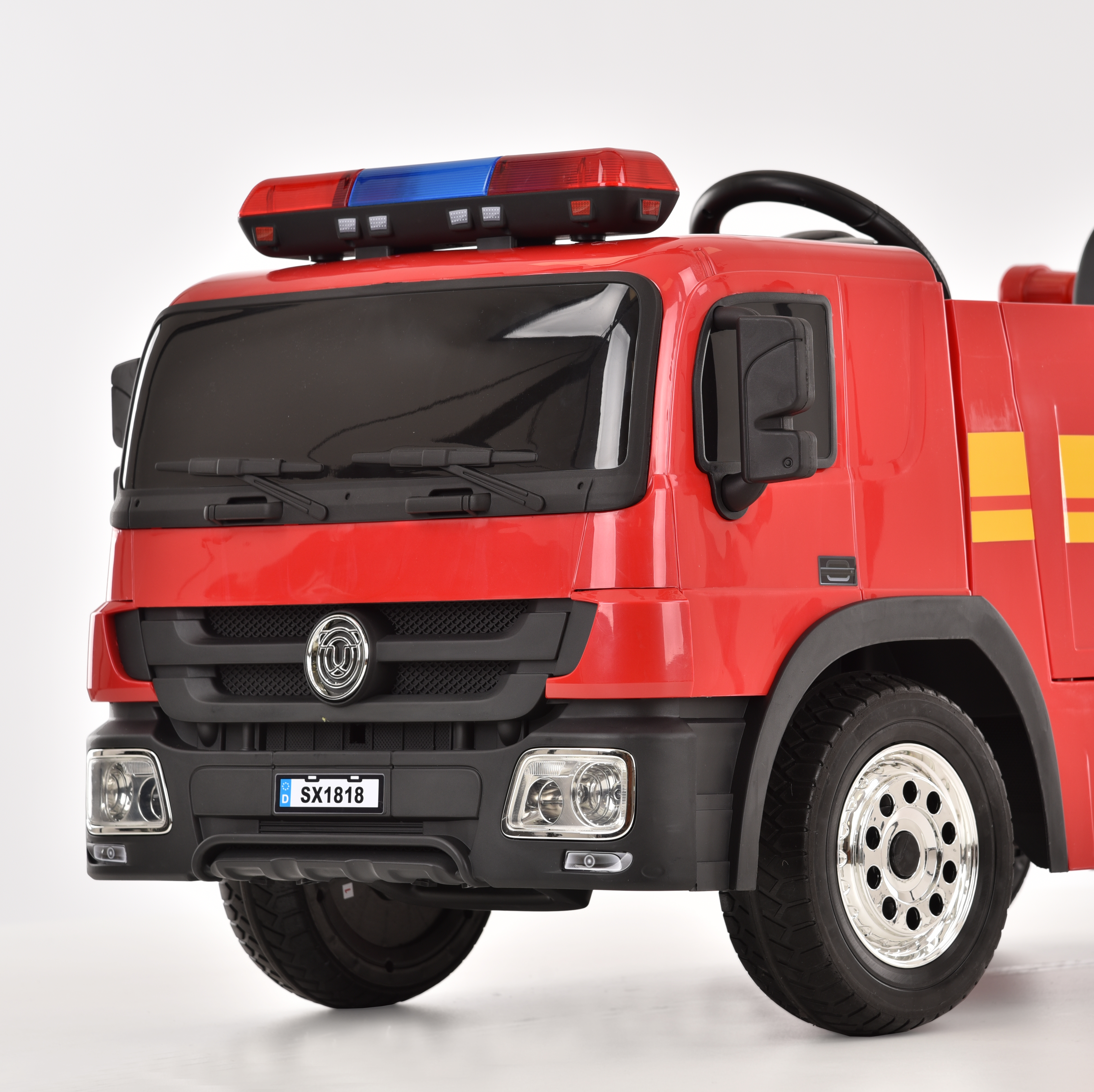 HECHT 51818 Kinder-Feuerwehrauto in Rot mit Blaulicht (Dieses Bild wurde mit Hilfe von KI generiert.)